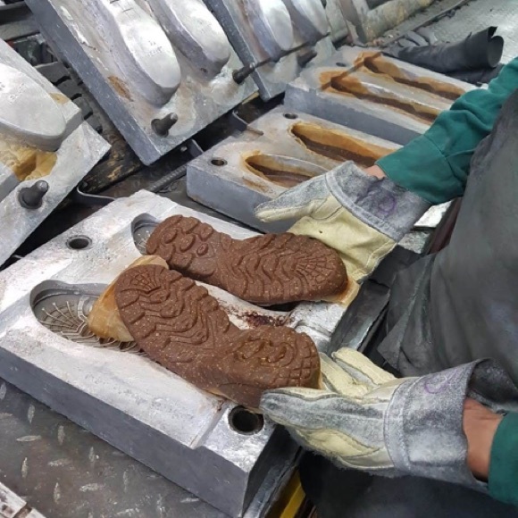 FLASH PRICE Handmade Tribal Mola  Shoe 8.5-9. - Picture 11 of 16